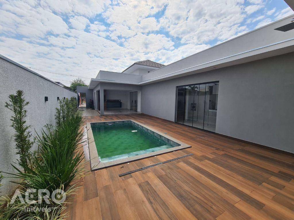 Casa de Condomínio à venda com 3 quartos, 225m² - Foto 4