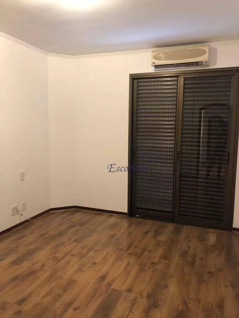 Apartamento à venda com 3 quartos, 242m² - Foto 8