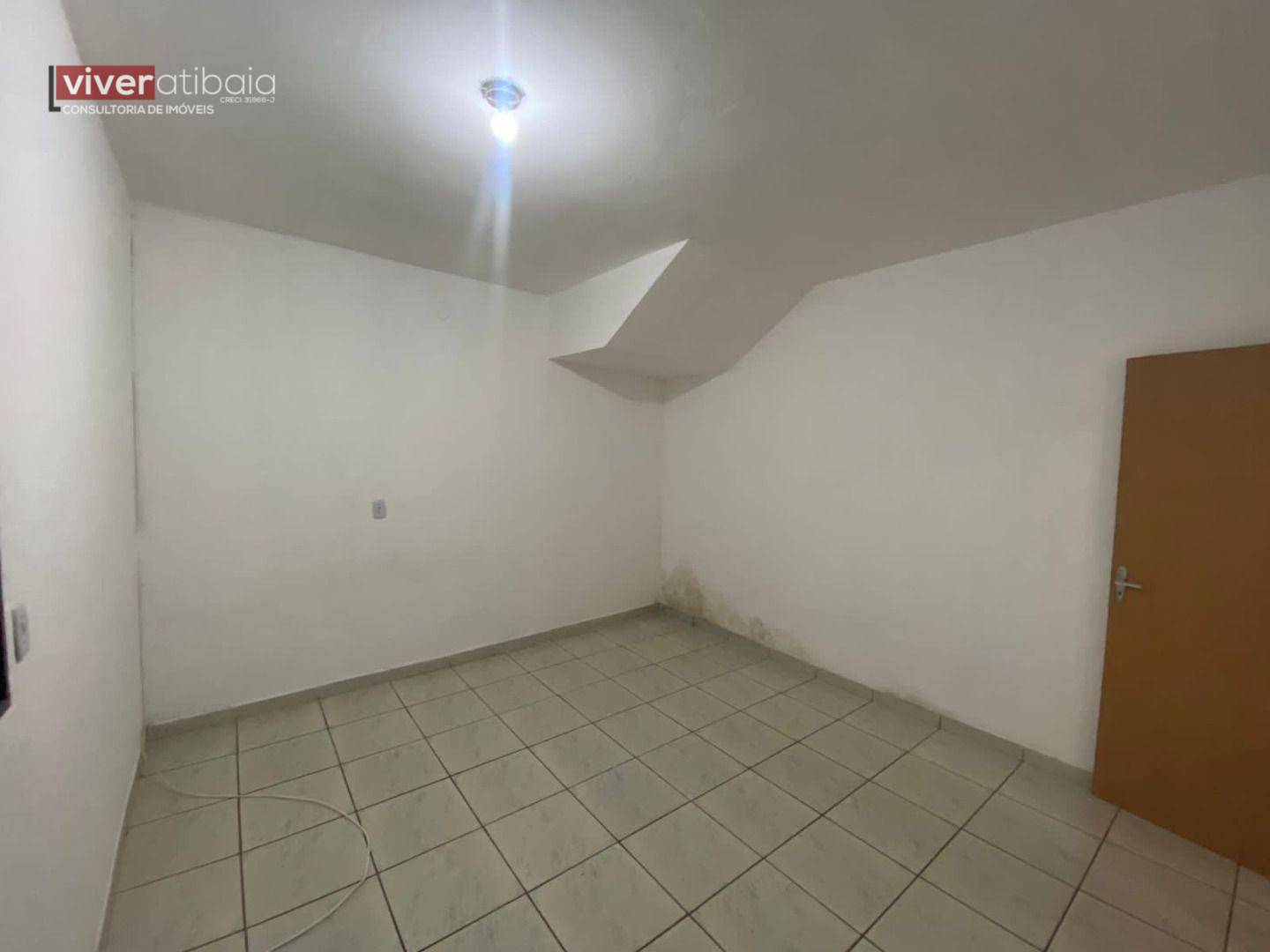 Casa à venda com 2 quartos, 85m² - Foto 2