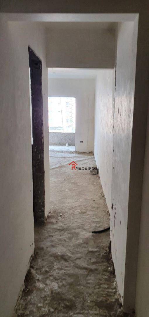 Apartamento à venda com 2 quartos, 83m² - Foto 2