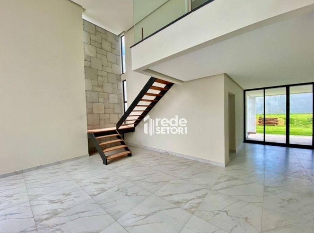 Casa de Condomínio à venda com 4 quartos, 328m² - Foto 6