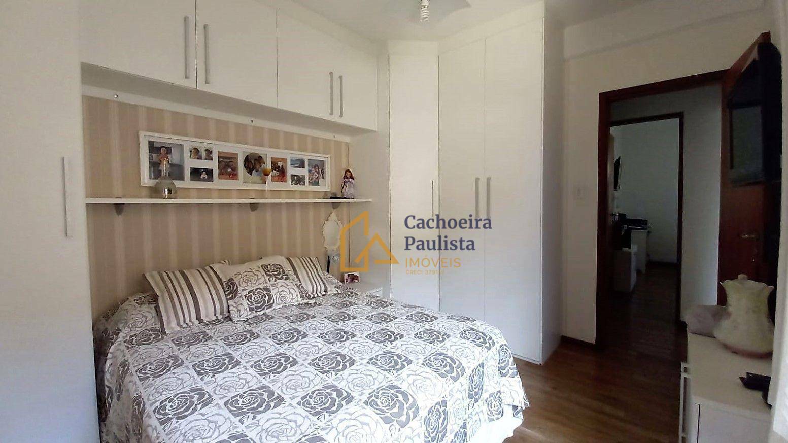 Casa à venda com 4 quartos, 234m² - Foto 10