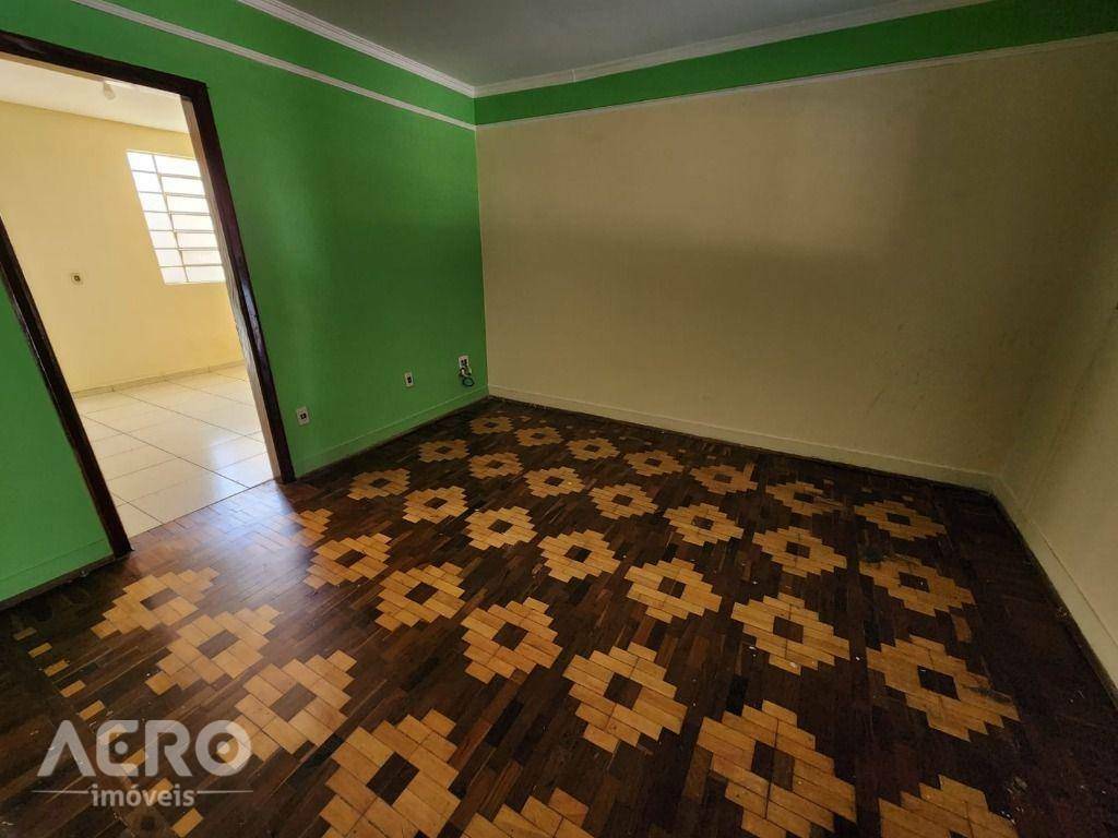 Casa à venda com 3 quartos, 196m² - Foto 6