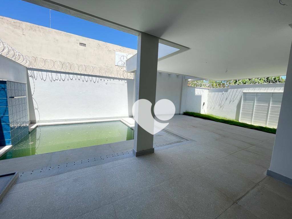 Casa à venda com 3 quartos, 220m² - Foto 6