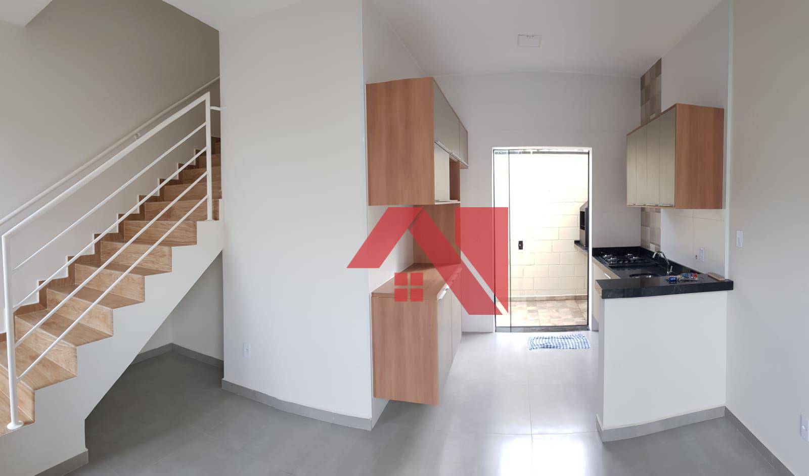 Sobrado à venda com 2 quartos, 60m² - Foto 1