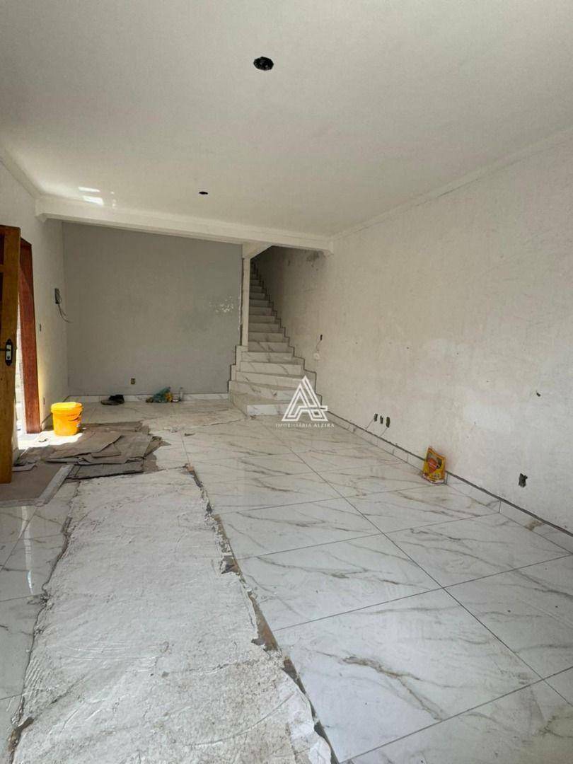 Sobrado à venda com 2 quartos, 100m² - Foto 4