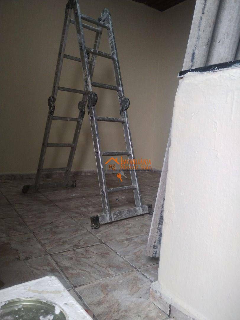 Sobrado à venda com 6 quartos, 300m² - Foto 12