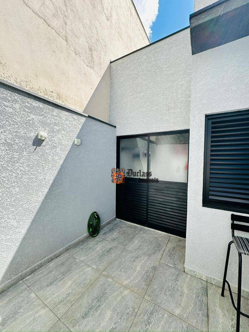 Casa à venda com 3 quartos, 140m² - Foto 4