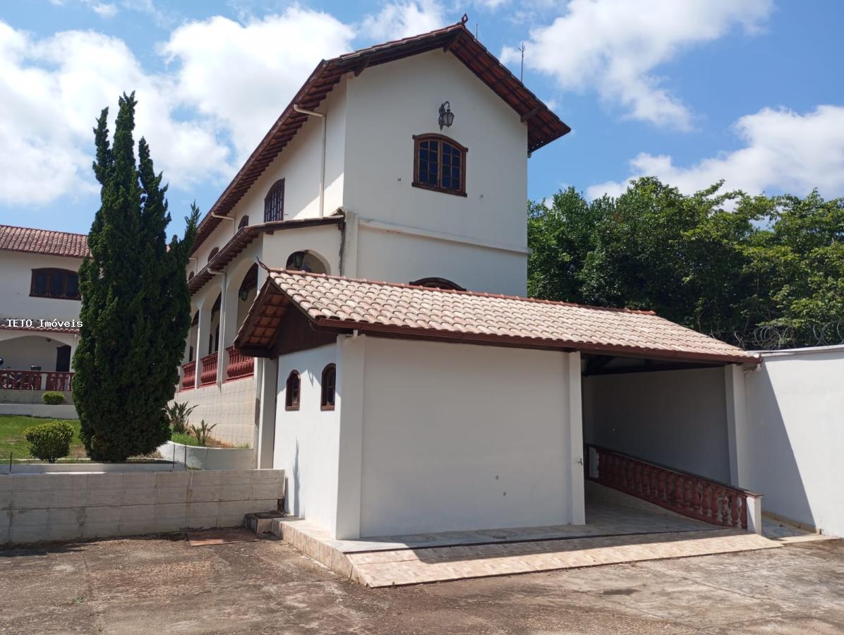 Casa à venda com 9 quartos, 1500m² - Foto 4