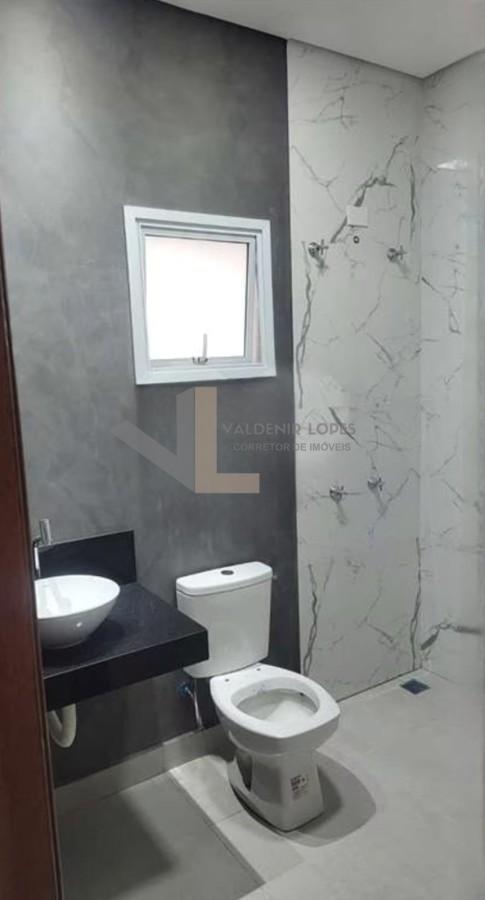 Casa à venda com 2 quartos, 80m² - Foto 11