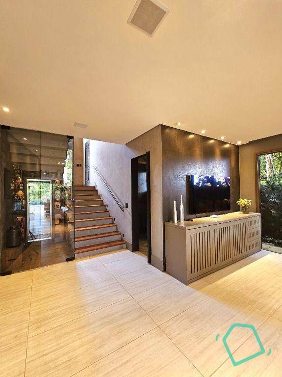 Casa para alugar com 4 quartos, 517m² - Foto 7