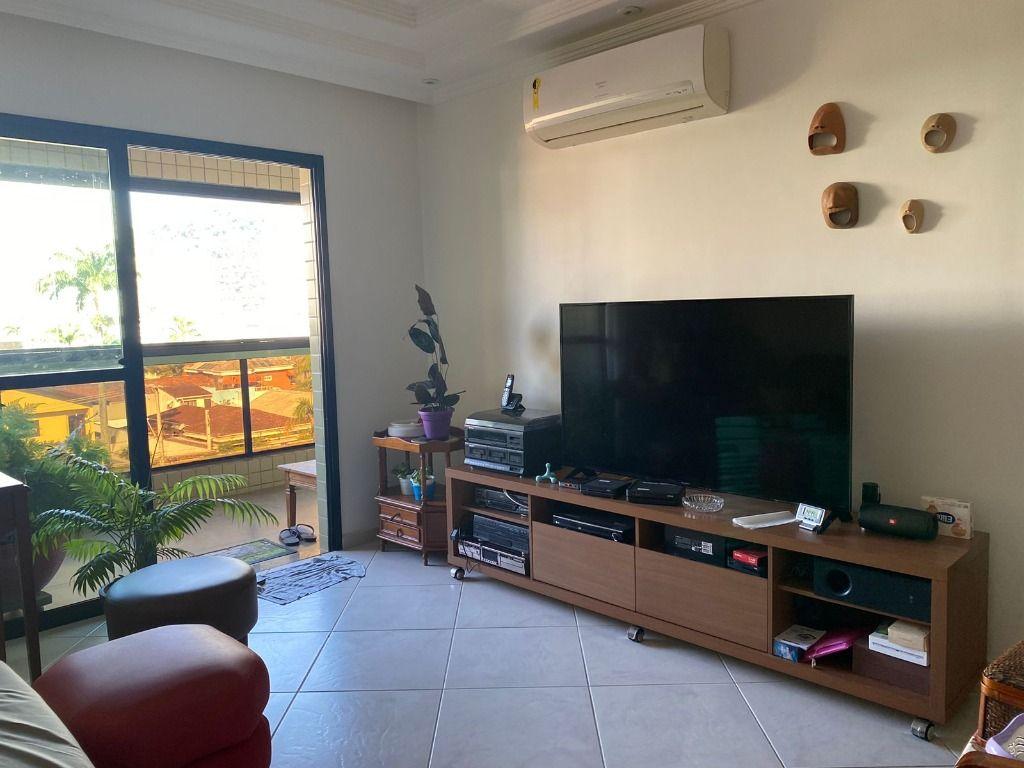 Apartamento à venda com 3 quartos, 137m² - Foto 2