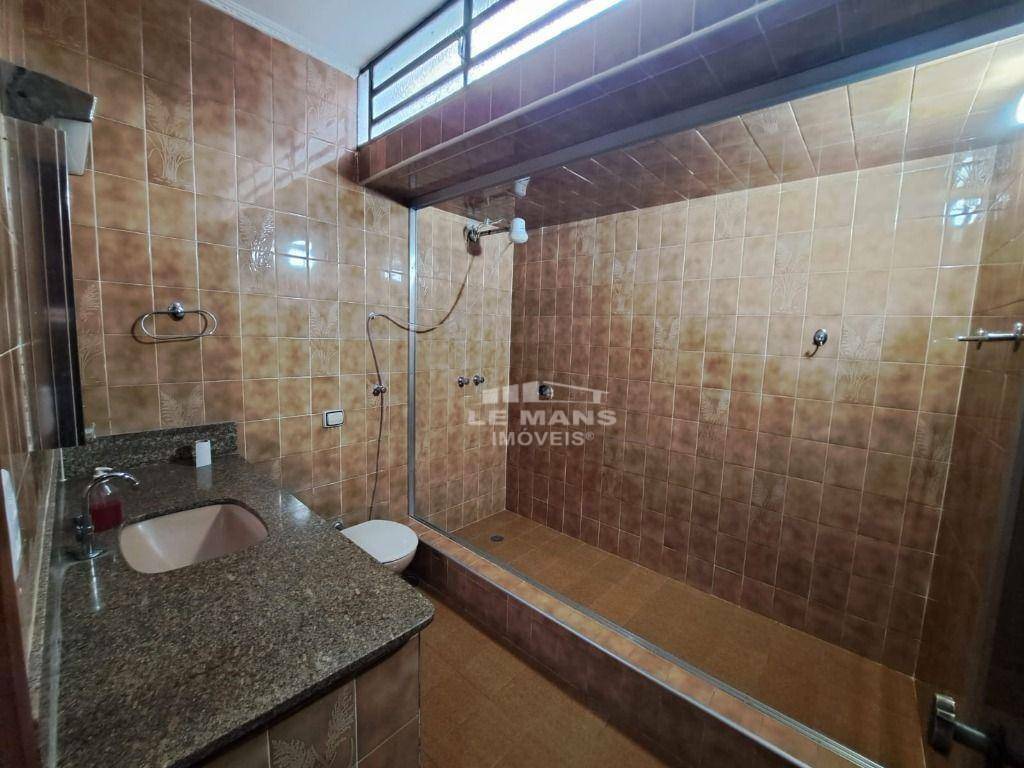 Casa à venda com 4 quartos, 250m² - Foto 8