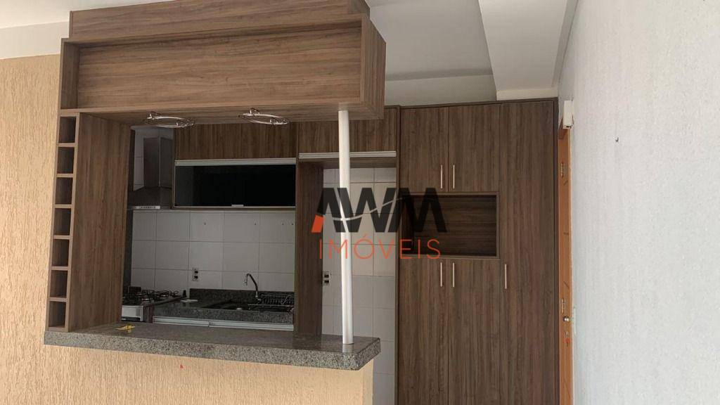 Apartamento à venda com 3 quartos, 74m² - Foto 3