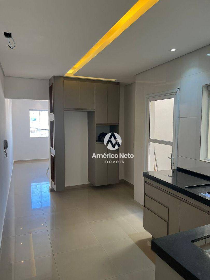 Apartamento à venda com 2 quartos, 53m² - Foto 1