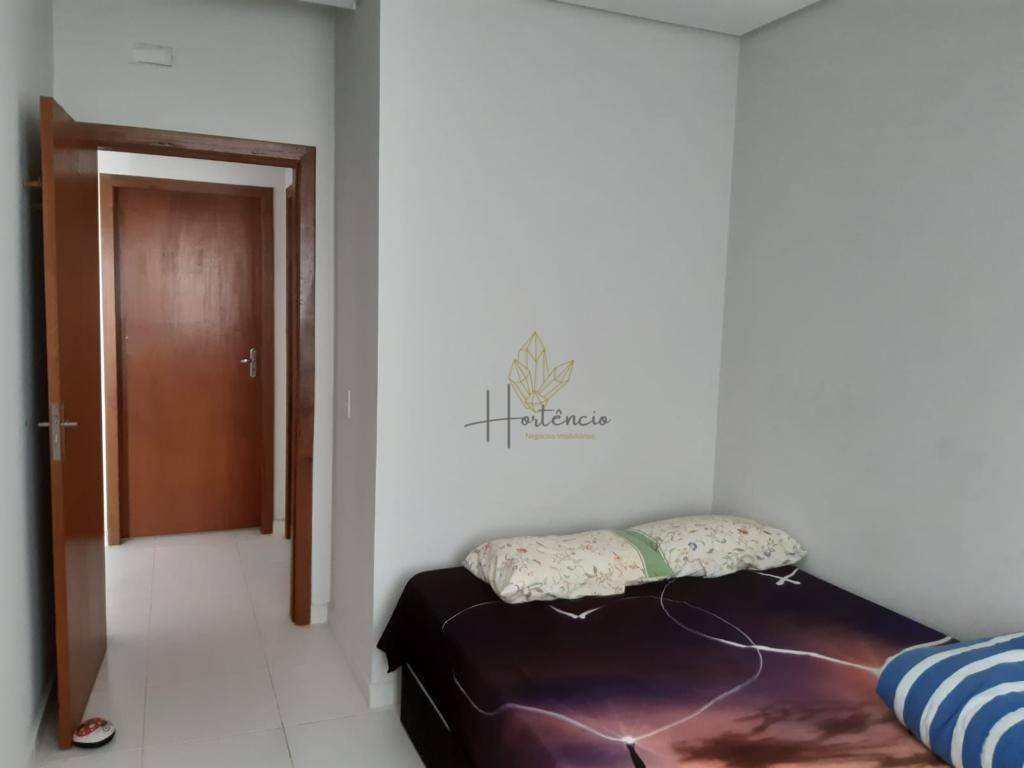 Casa à venda com 3 quartos, 76m² - Foto 11