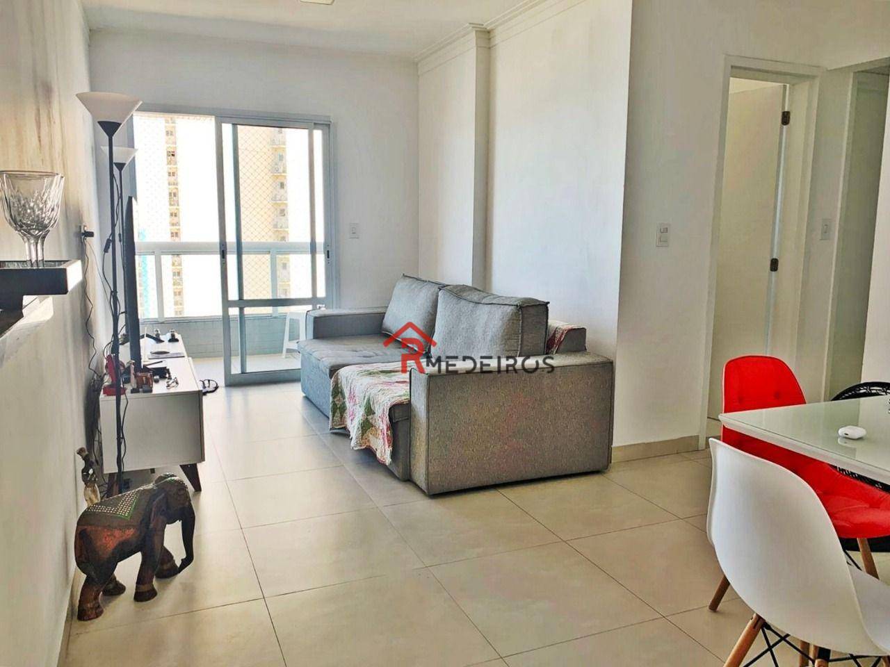 Apartamento à venda com 2 quartos, 75m² - Foto 2