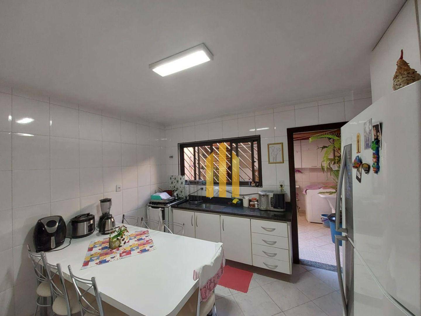 Sobrado à venda com 2 quartos, 85m² - Foto 14