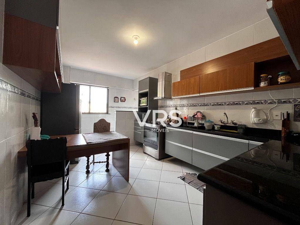 Apartamento à venda com 2 quartos, 100m² - Foto 11