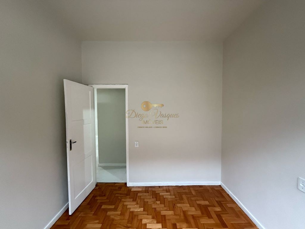 Apartamento à venda com 2 quartos, 45m² - Foto 5