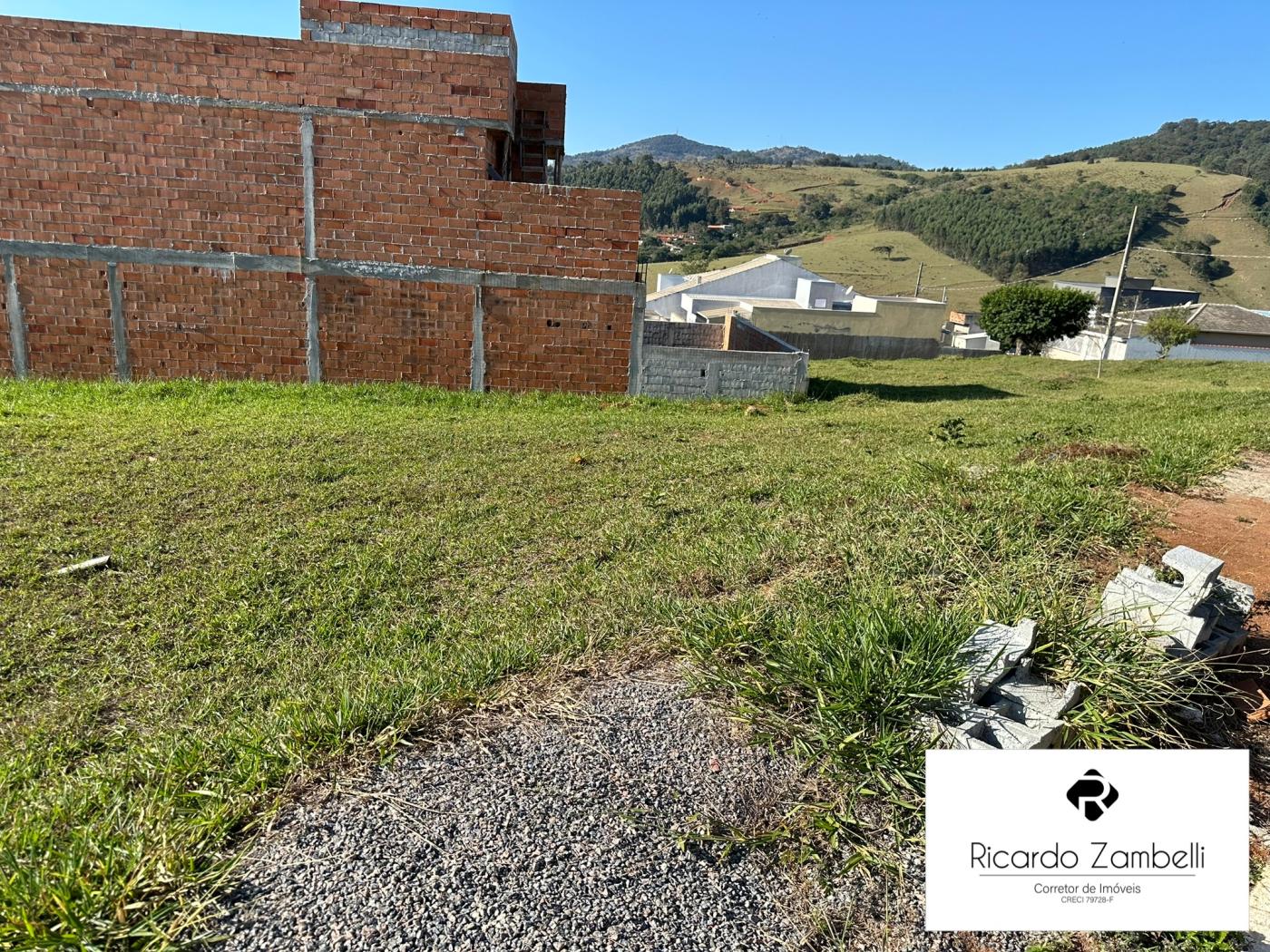 Terreno à venda, 250m² - Foto 1