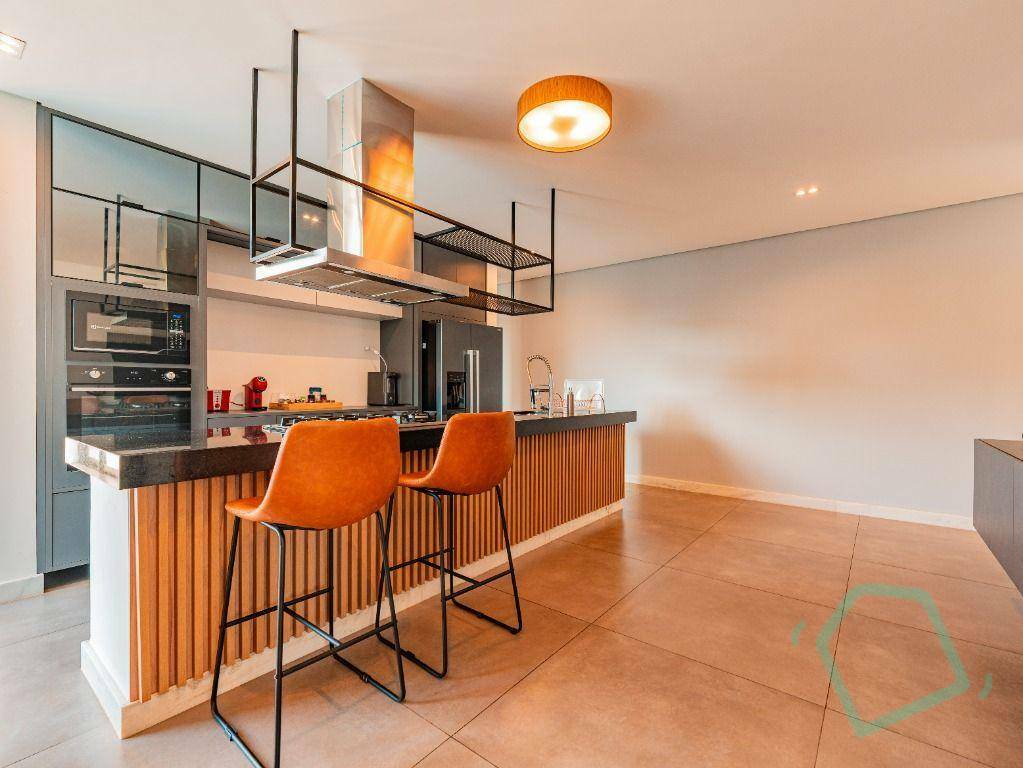 Casa de Condomínio à venda e aluguel com 3 quartos, 380m² - Foto 6