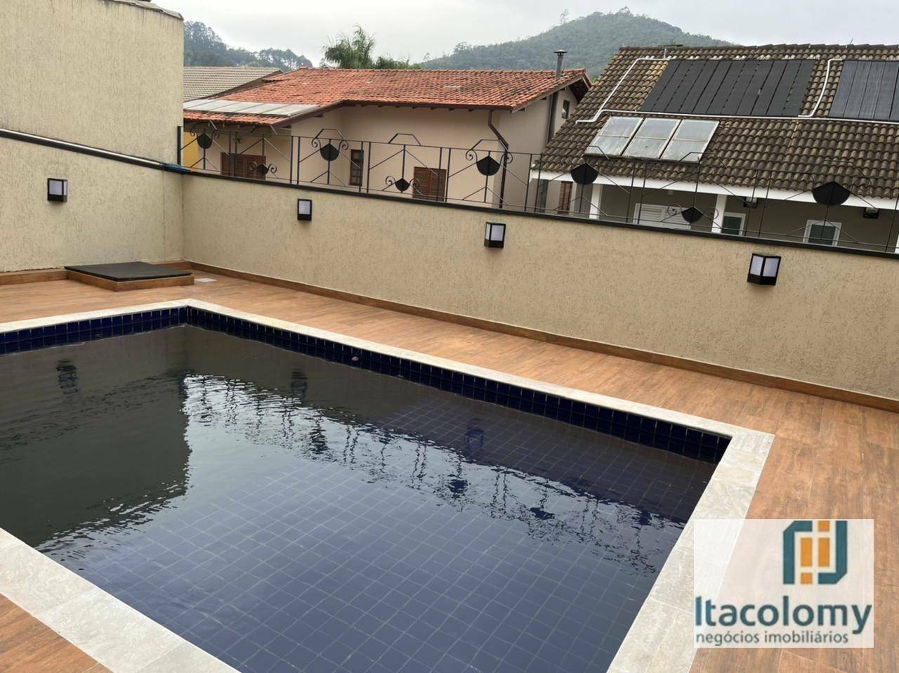 Casa de Condomínio à venda com 4 quartos, 330m² - Foto 14