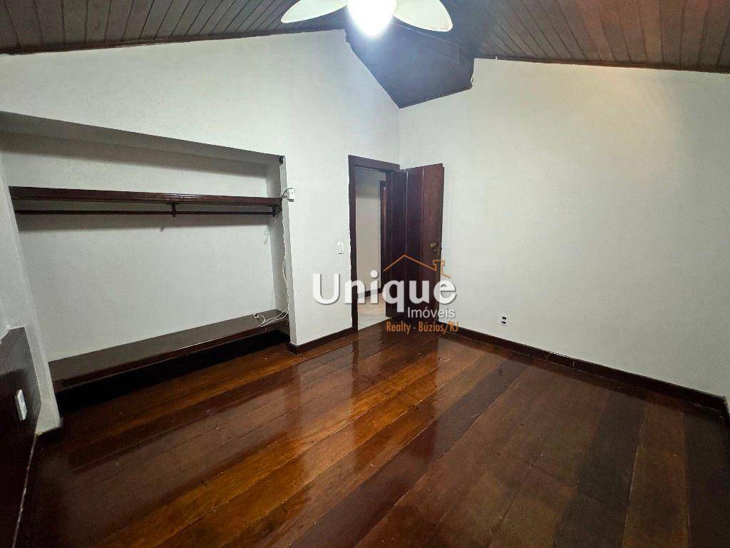 Casa para alugar com 5 quartos, 330m² - Foto 27