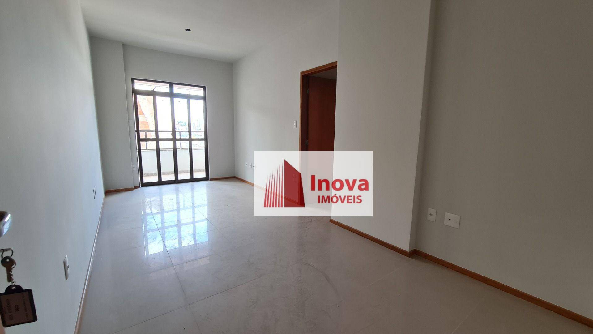 Apartamento à venda com 2 quartos, 70m² - Foto 7