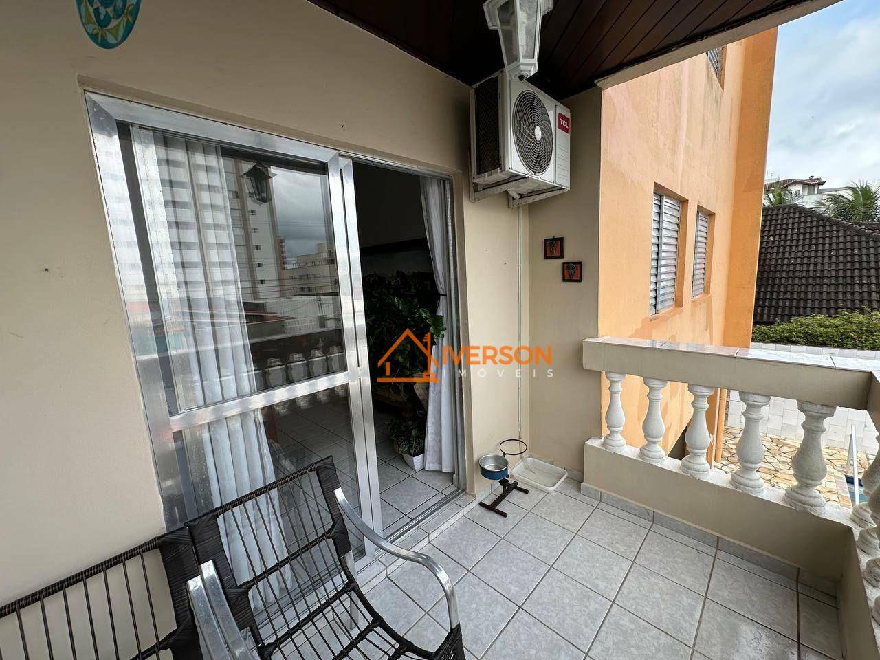 Apartamento à venda com 3 quartos, 90m² - Foto 4