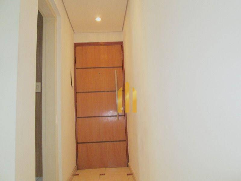 Apartamento à venda com 2 quartos, 57m² - Foto 2