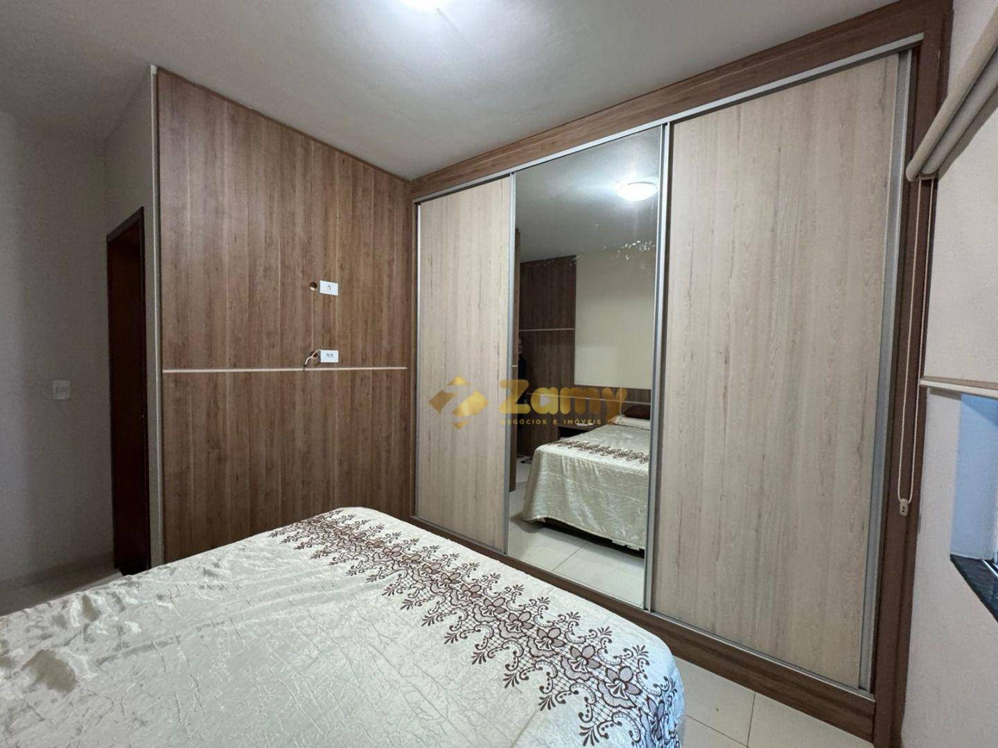 Casa, 3 quartos, 202 m² - Foto 2