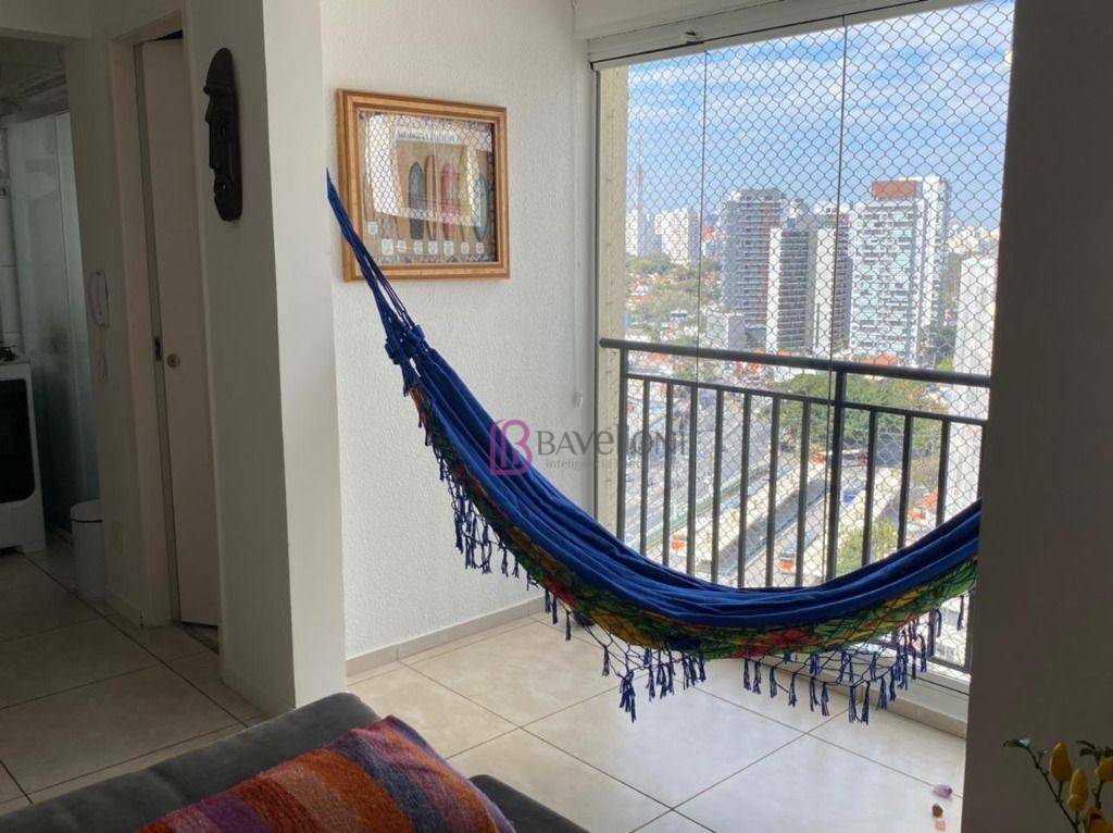 Apartamento para alugar com 3 quartos, 80m² - Foto 2