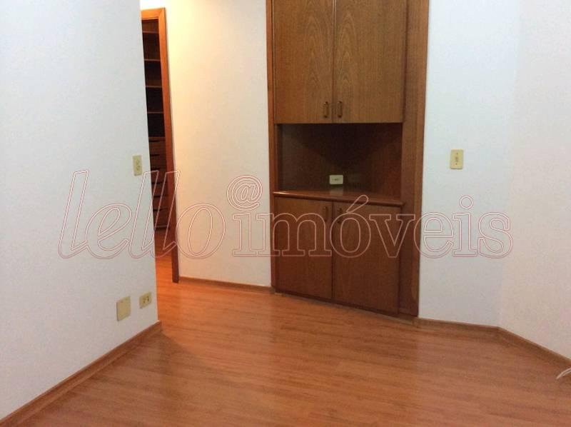 Apartamento para alugar com 4 quartos, 160m² - Foto 8