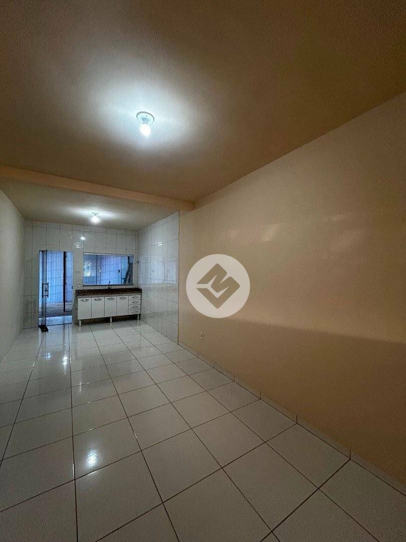 Casa para alugar com 2 quartos, 110m² - Foto 6