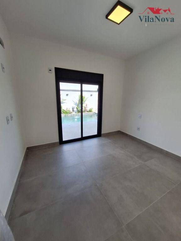 Casa de Condomínio à venda com 3 quartos, 201m² - Foto 4