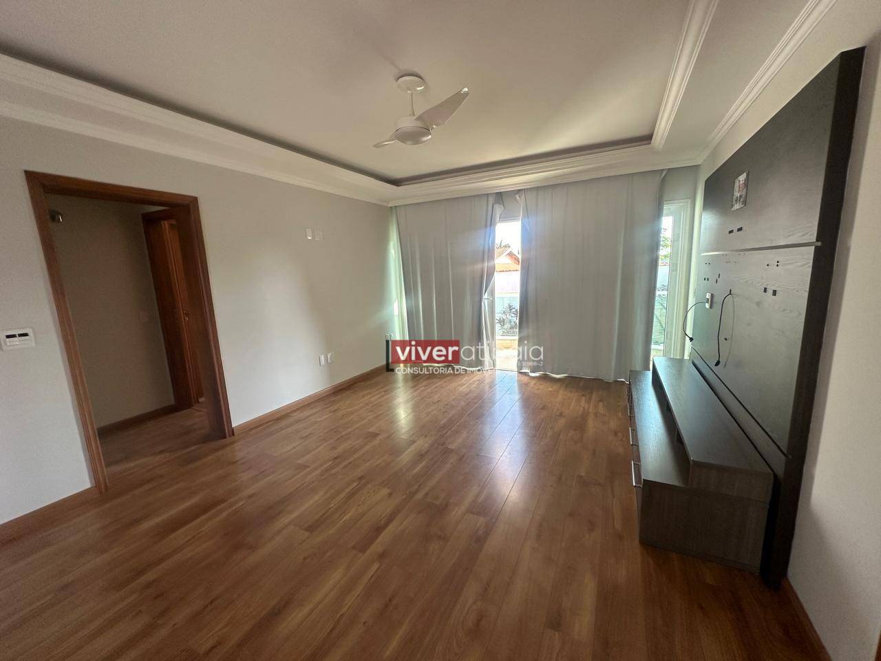 Casa para alugar com 3 quartos, 550m² - Foto 5