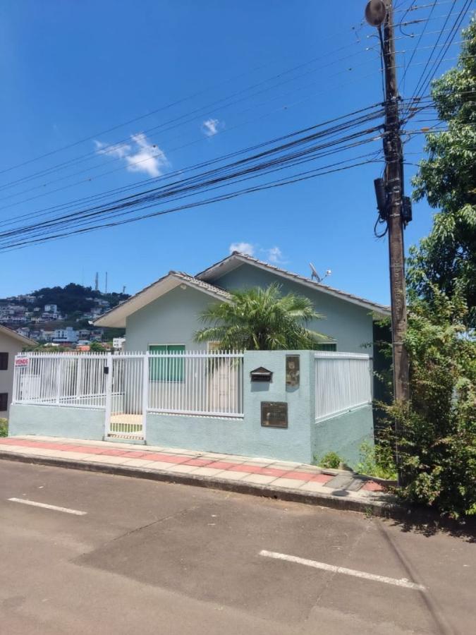 Casa à venda com 3 quartos, 200m² - Foto 5