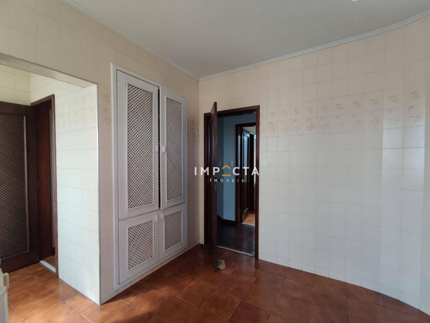 Apartamento à venda com 3 quartos, 180m² - Foto 12