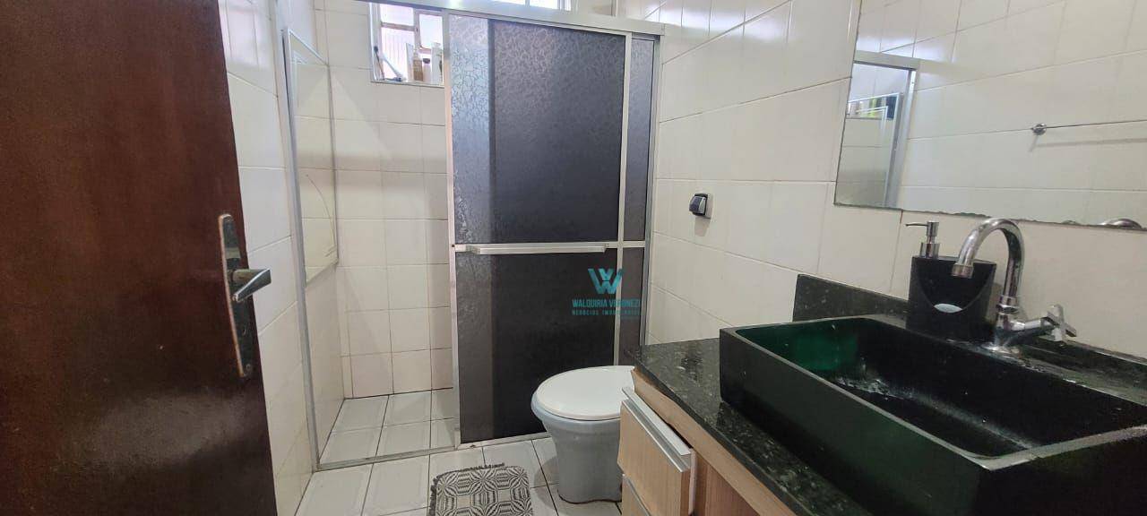 Casa para alugar com 3 quartos, 132m² - Foto 9