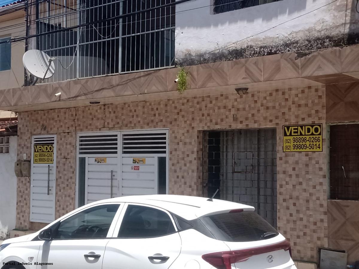 Casa à venda com 6 quartos, 180m² - Foto 2