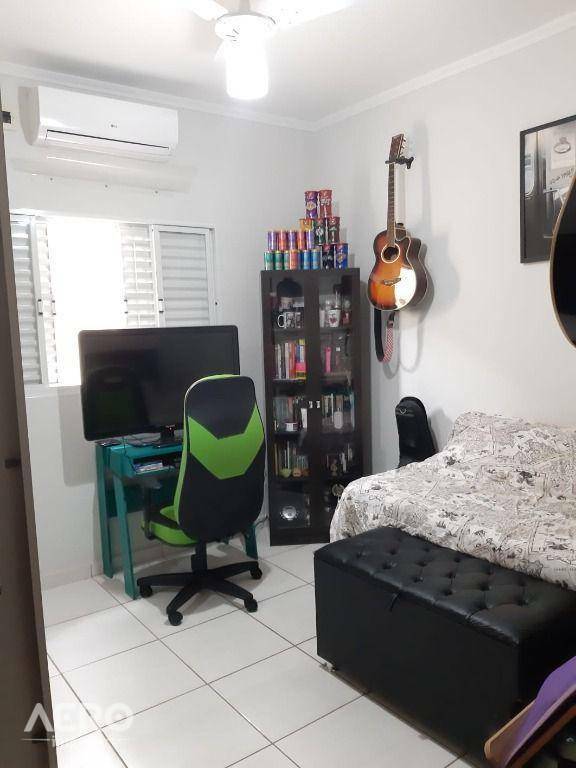 Casa à venda com 3 quartos, 118m² - Foto 17