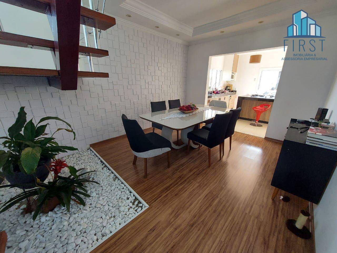 Casa de Condomínio à venda com 4 quartos, 350m² - Foto 28