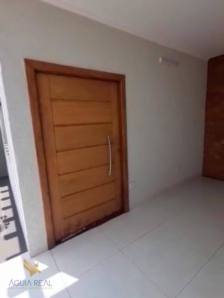 Casa à venda com 3 quartos, 132m² - Foto 2