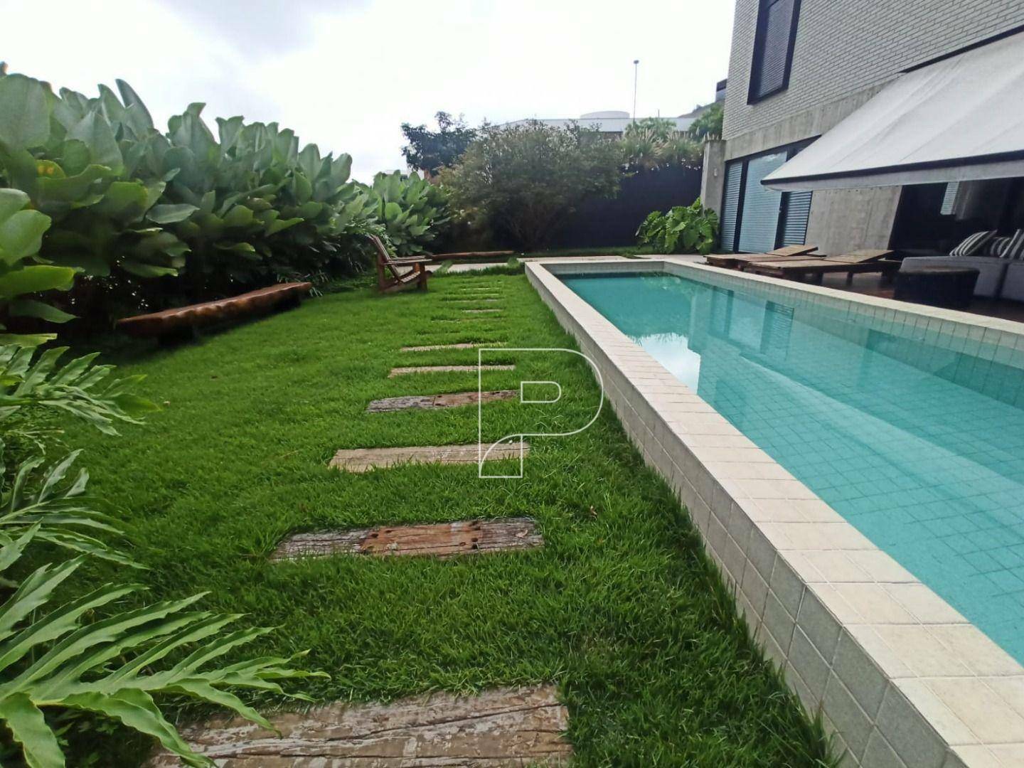 Casa de Condomínio à venda com 3 quartos, 400m² - Foto 1