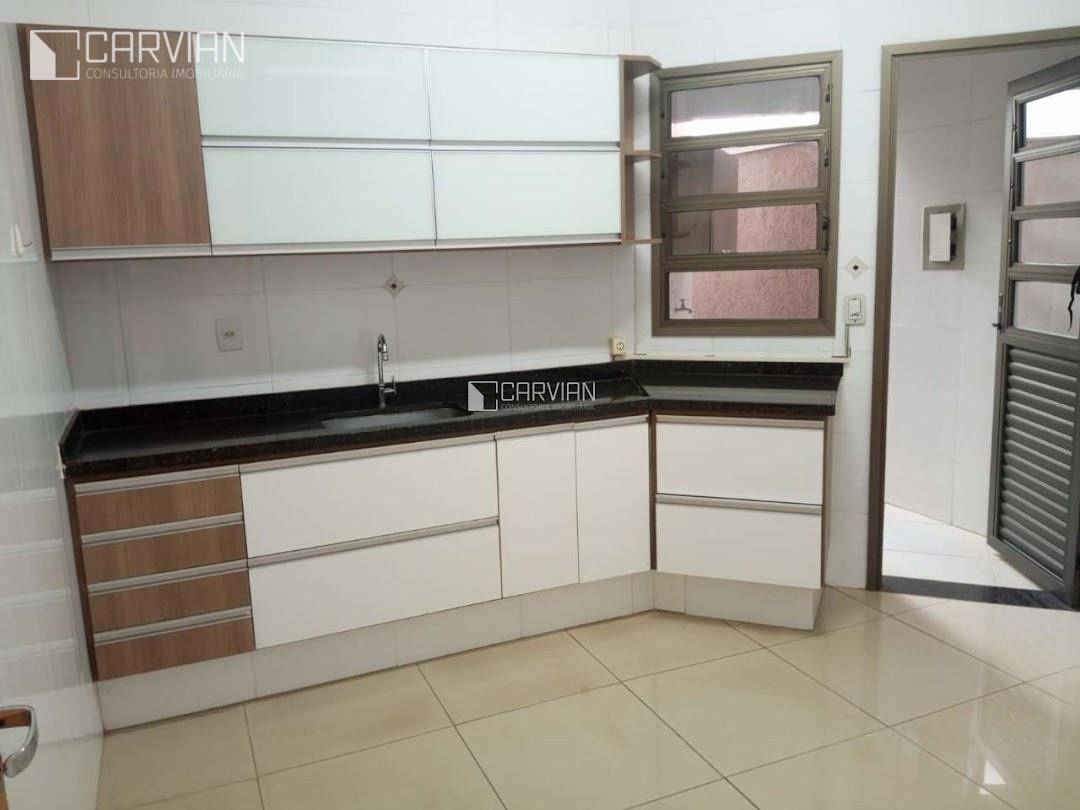 Apartamento à venda com 2 quartos, 70m² - Foto 1