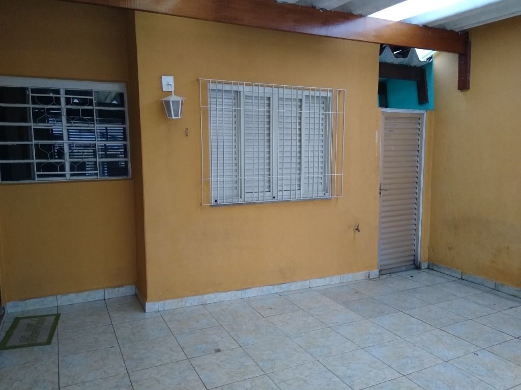 Casa à venda com 2 quartos, 140m² - Foto 3