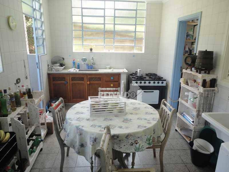 Chácara à venda com 4 quartos, 480m² - Foto 11