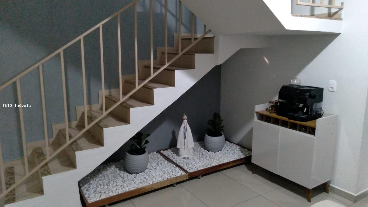 Casa à venda com 3 quartos, 200m² - Foto 13