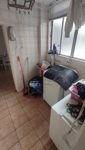 Apartamento à venda com 3 quartos, 98m² - Foto 13